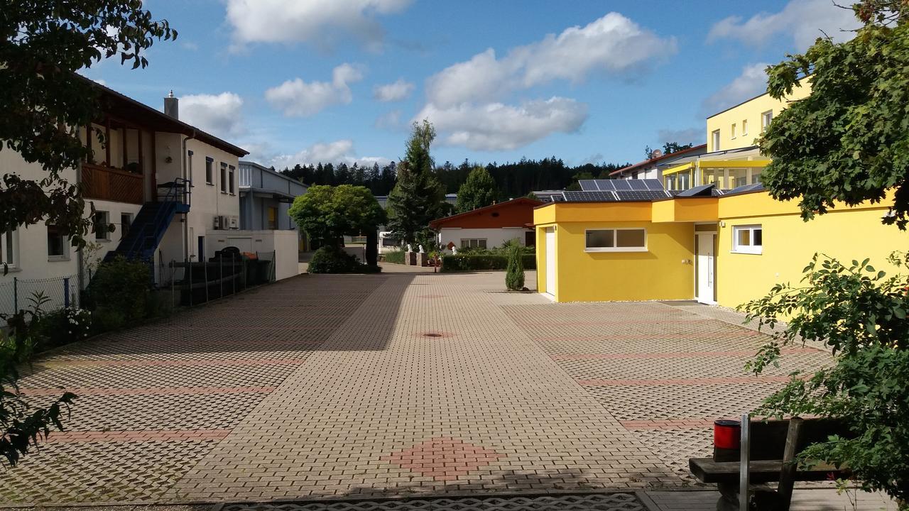 Motel Am Highway Althengstett Екстериор снимка